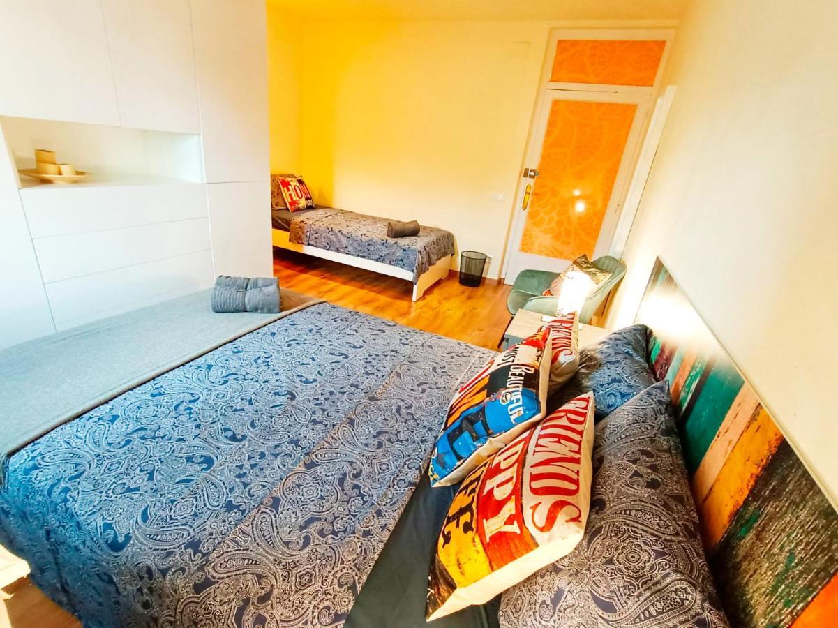 Next To Paseo De Gracia Rooms Barcelona Bagian luar foto